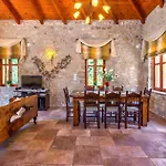 Amazing Villas In Crete Villa Asteri - Traditional Elegant Villa