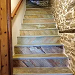 Guesthouse To Petrino 1