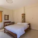 Chioureas Apartments