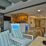 Alarzo Rooms