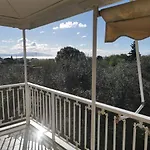 Nikitas Apartment