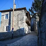 Secluded Mountain Refuge - Theonimfi Paradise Gem