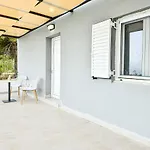 Koukounari Luxury Apartments