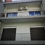 Explore Greece From Bright City Centre Apartment