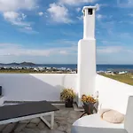 Pure White 1Bd House With Amazing Sea Views In Naousa