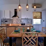 Aloe Mare Suites