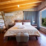 Dell Mar Stone House