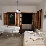 Kominos Houses