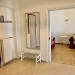 Cozy Apartment Near Metro-Athens View