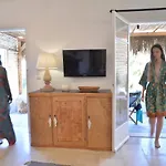 Aloe Mare Suites