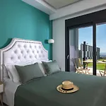 Chrisanthi Villas