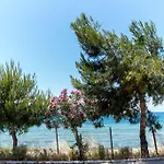 Seafront 2 Bedrooms Apartment