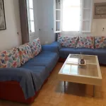 Anemos House
