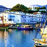 Yacht Front Studio - No 3