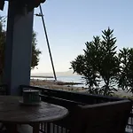 Melenia\'S Sea Front House