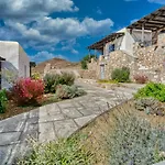Serifos Houses Diasella