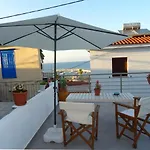Fotis House