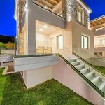Foti\'S Villas