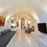 Luxury Villa Blue Dome Santorini