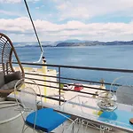 Pelagos House \