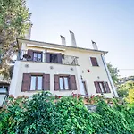 Traditional Guesthouse 4 Epoches