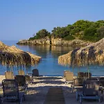 Prima Vista Beachfront Boutique Hotel