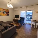 Mge Luxury House With Pool