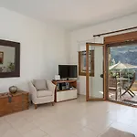 Family-Friendly Villa Bluefairy Dafni With Pool, Walk To Restaurants!