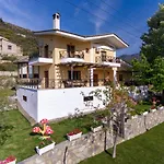 Villa Loridis