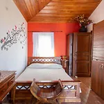 Traditional Guesthouse 4 Epoches