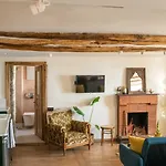 Philos Guesthouse