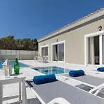 Villa Alonaki Bay