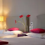 Kamari Beach Hotel