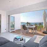 The View 3