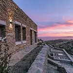 Tinos Dove Suites