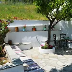 Alikias Country House