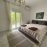 Marry\'S House