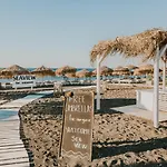 Sea View Beach Hotel (Adults Only)