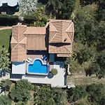 Lila\'S Luxury Villa