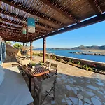 Antiparos Vibes