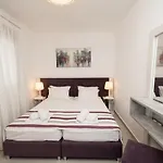 Aelia Apartments