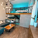 Panos Signature Loft