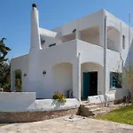 Villa Velissarios: Wonderful Villa Next To Beach