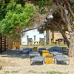 Epipleon Luxury Suites -106- Δωμάτιο 40Τμ Με Βεράντα 45Τμ Μπροστά Στην Θάλασσα