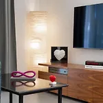 Glyfada Gallery Apartment