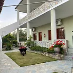 Mpletsa Kalliopi Rooms