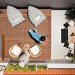 Μuses Suites