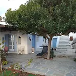 Karades Houses Medusa