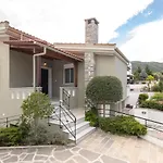 Cove Suites Apartment