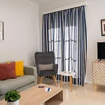 Chroma Lodge Rafina